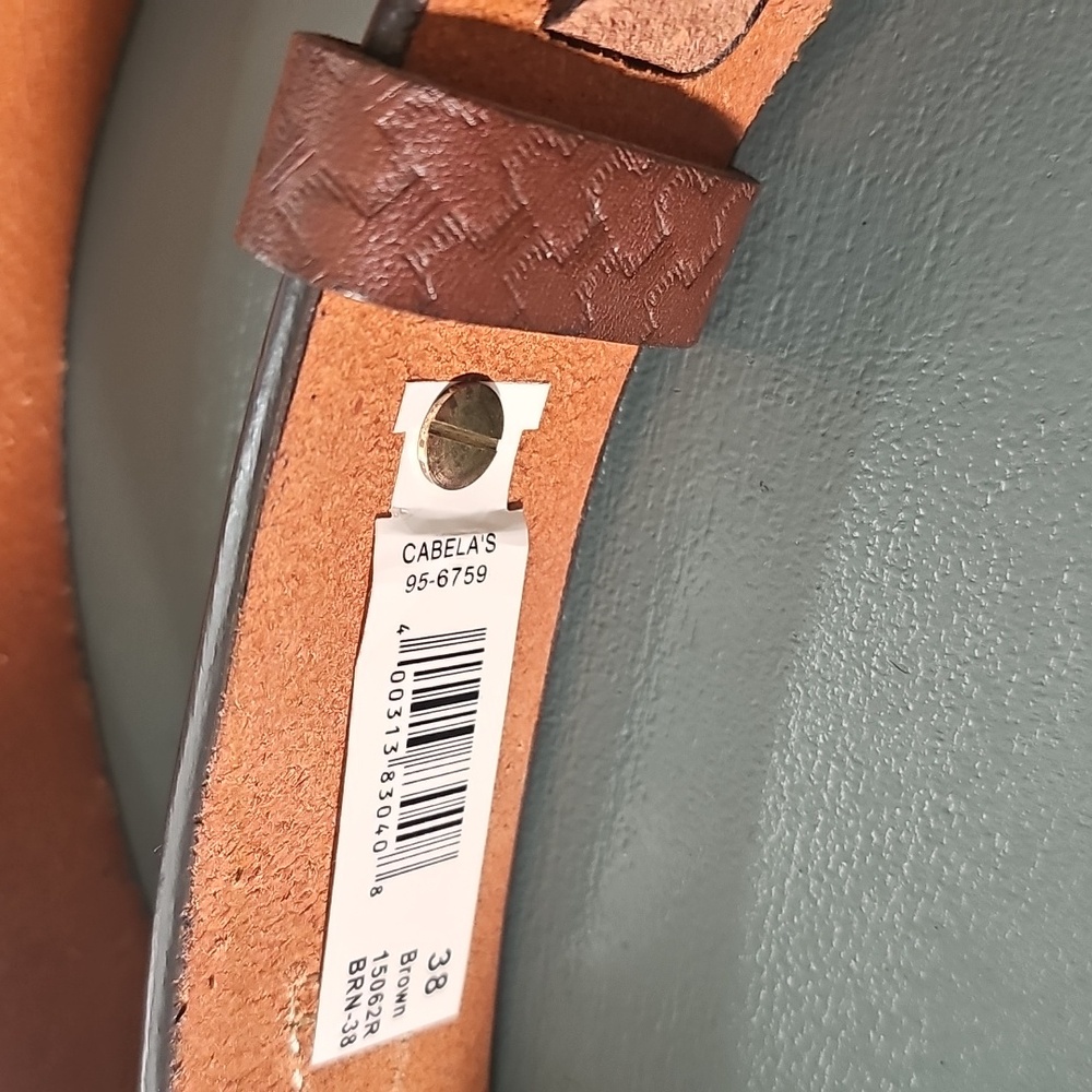 Cabela's leather belt. Unesex. Great style. NWT. DARK BROWN. - Picture 13 of 16